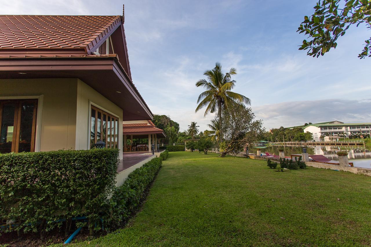 Thararin Villa Ban Doem Bang Exterior foto