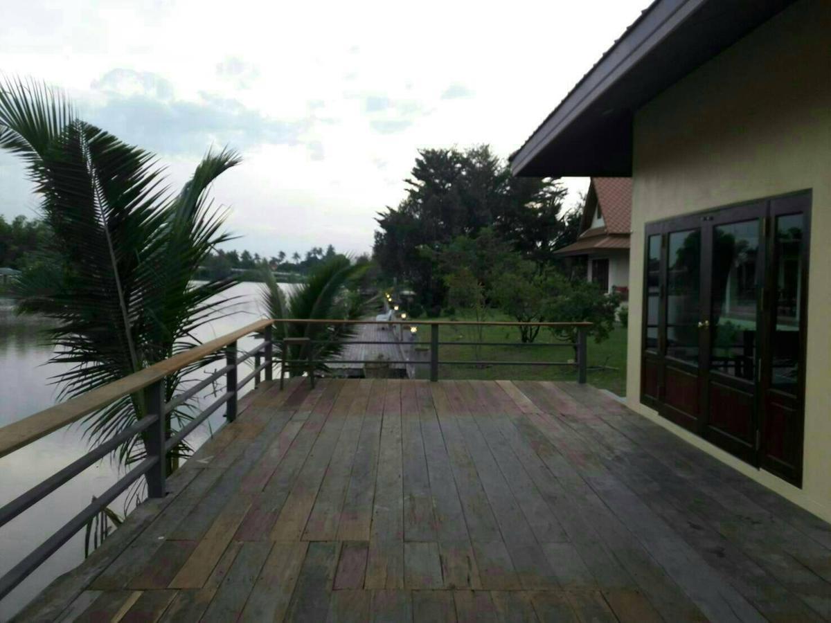 Thararin Villa Ban Doem Bang Exterior foto